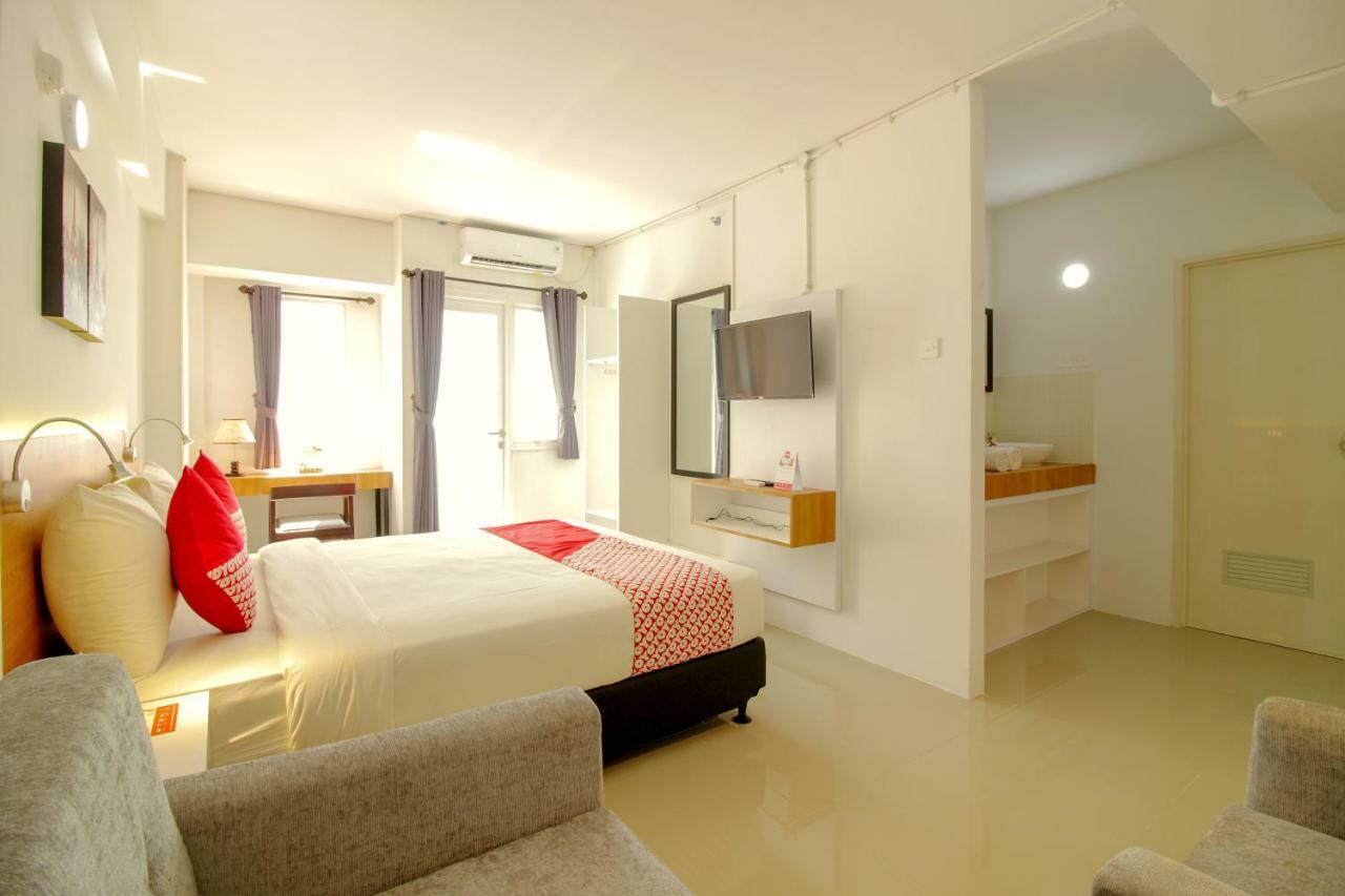 Oyo Flagship 1260 Sentraland Karawang Hotel Ngoại thất bức ảnh